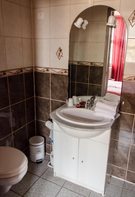 Hotel Coq Hardi Lille Quarto foto